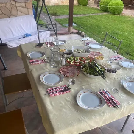 فيلة Dolce и партита